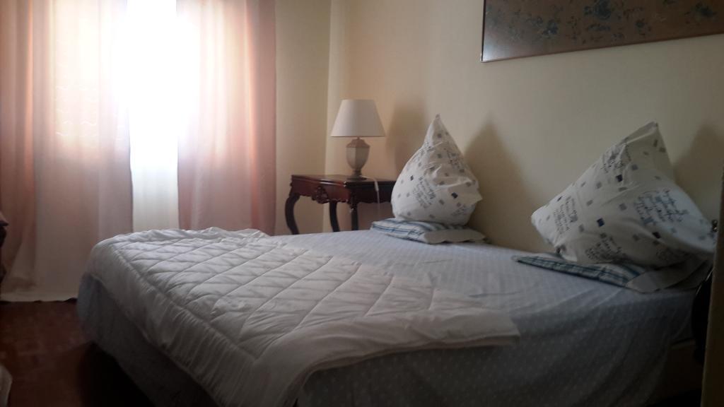 Casa Amarela Guesthouse Lagos Exterior photo